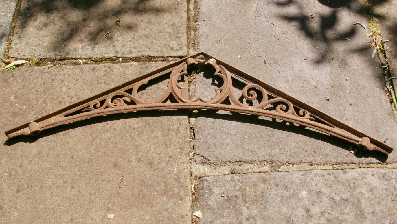 Greenhouse Brackets Mongers