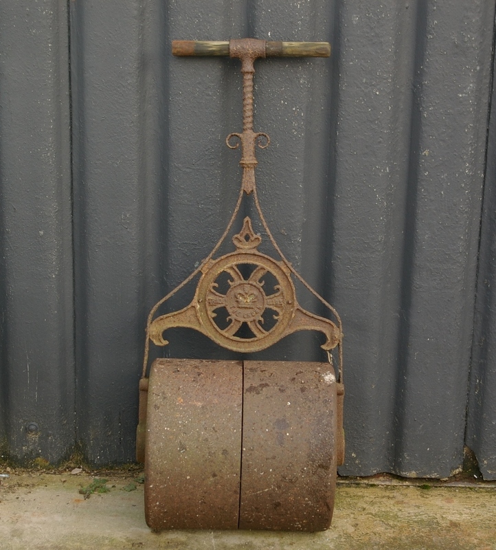 Cast Iron Roller Mongers