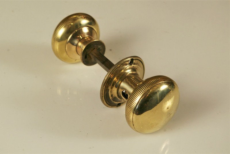 Antique Knobs Mongers
