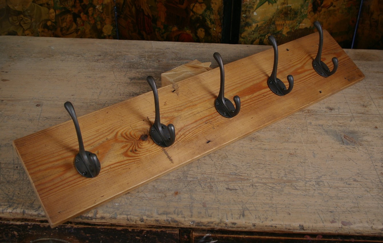 Coat Hooks Pine Boards Mongers