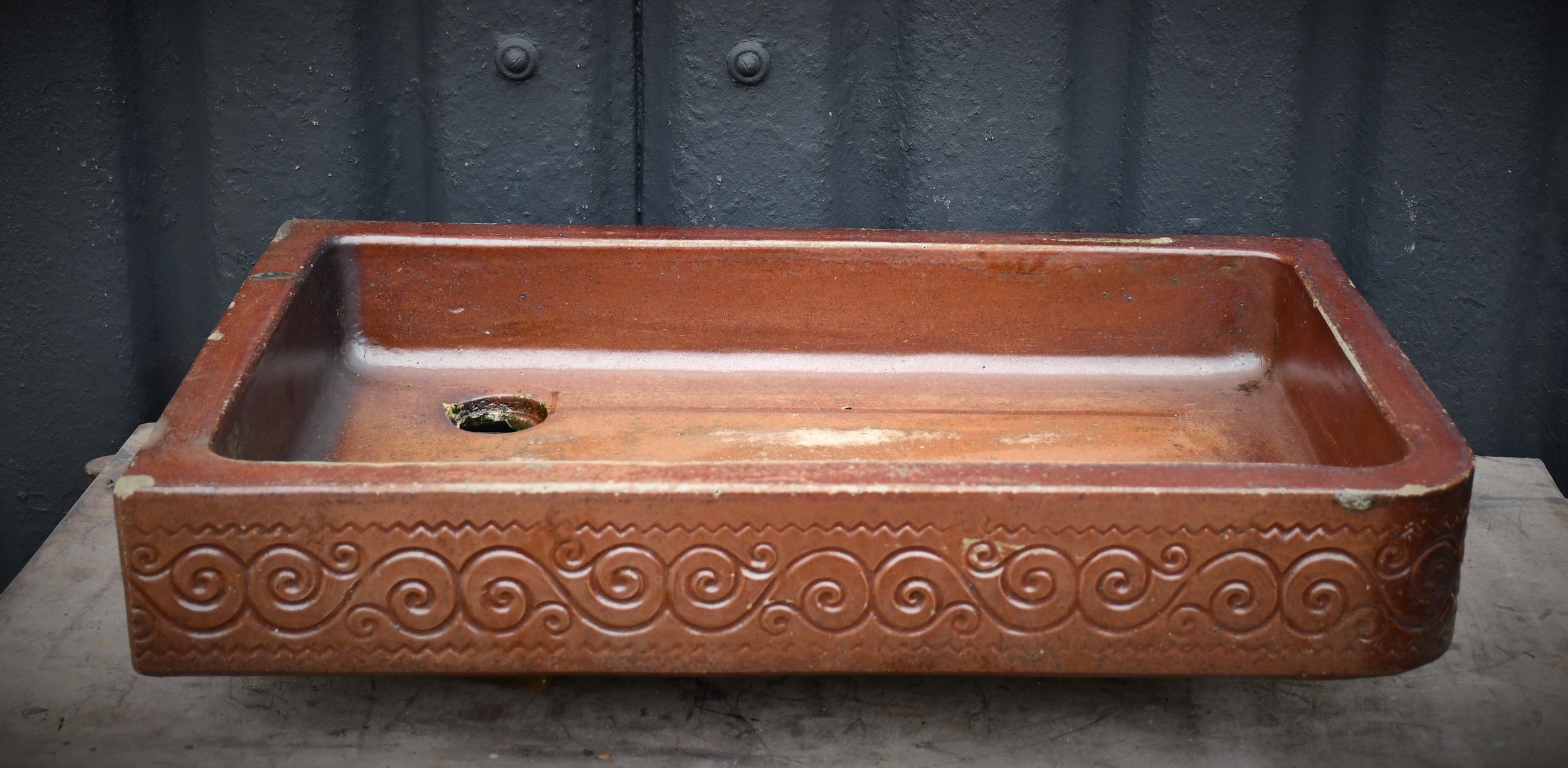 Shallow London Sink Mongers