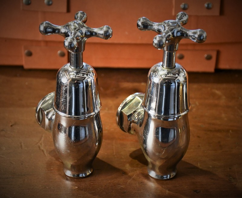 globe bath taps