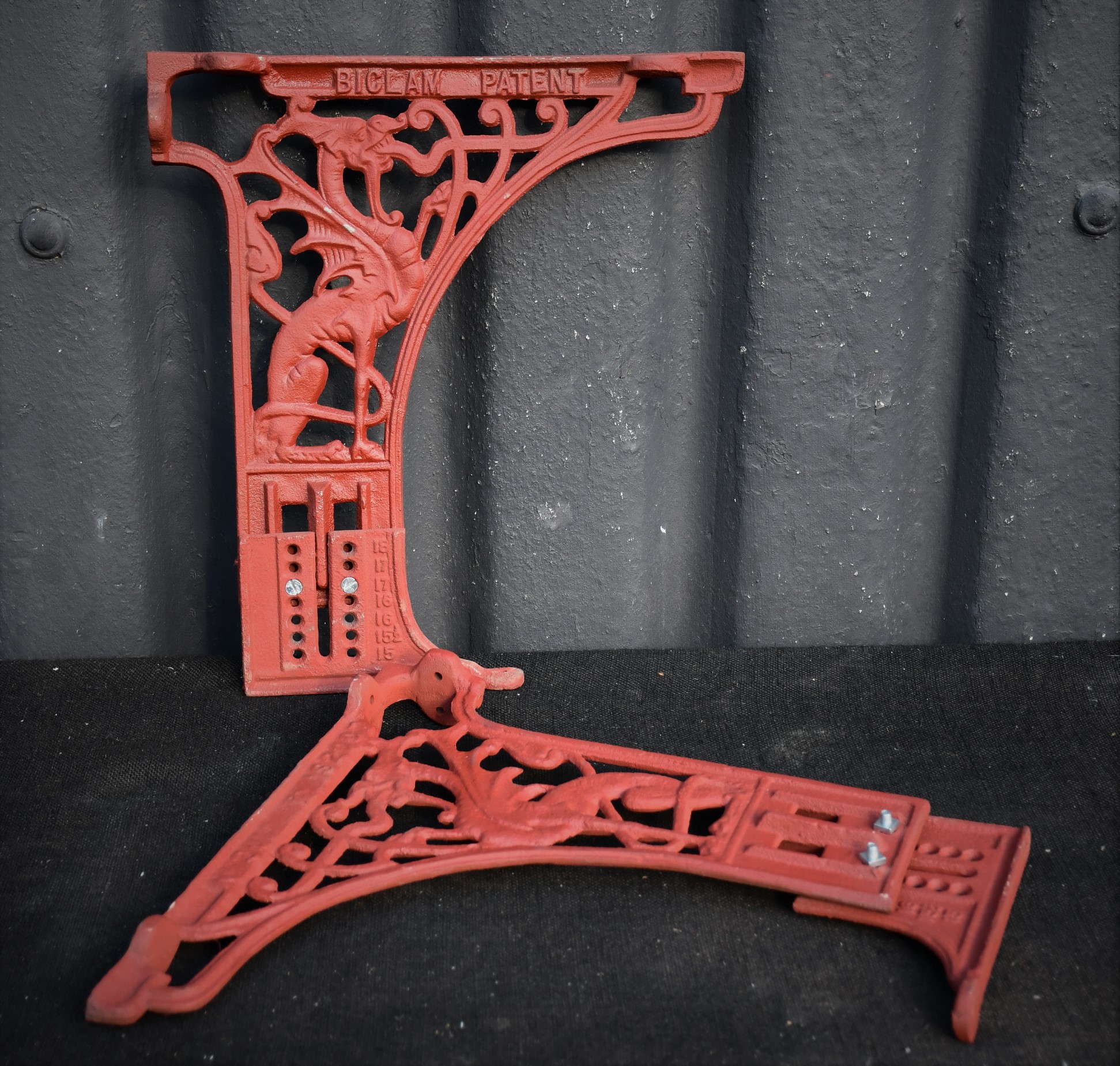 Victorian Brackets Mongers