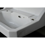 Pyramid Cut Corner Basin
