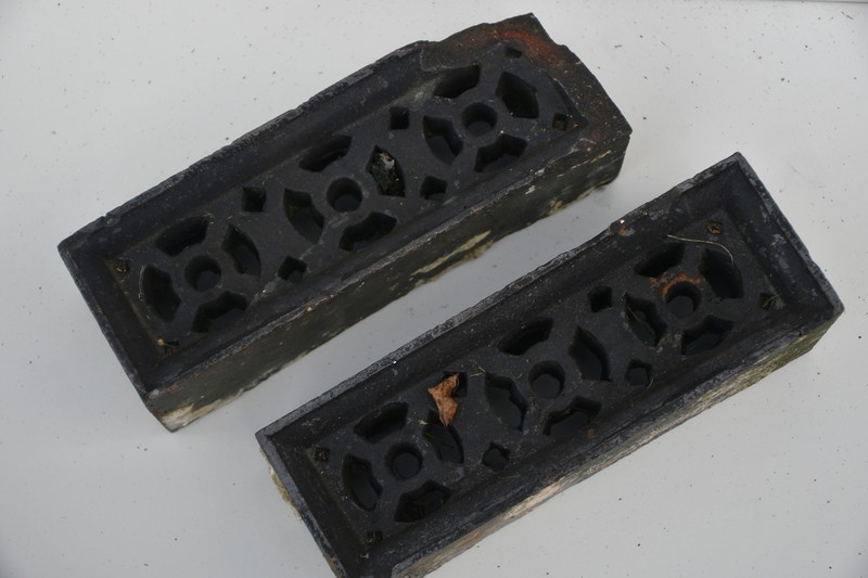 Pair Air Bricks