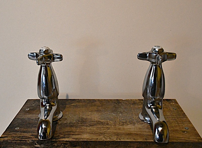 Sanitor Chrome Basin Taps