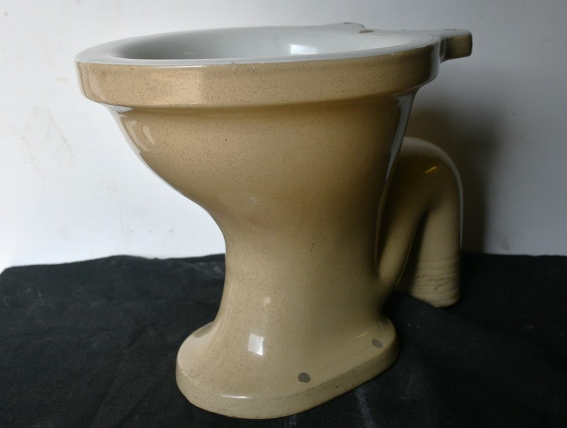 Cane and White WC Pan