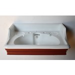 Bolding Roll Edge Basin on Cast Bracket