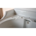 Bolding Roll Edge Basin on Cast Bracket