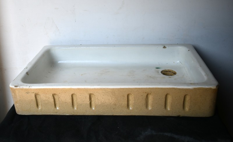 Shallow Cane and White Fluted Sink
