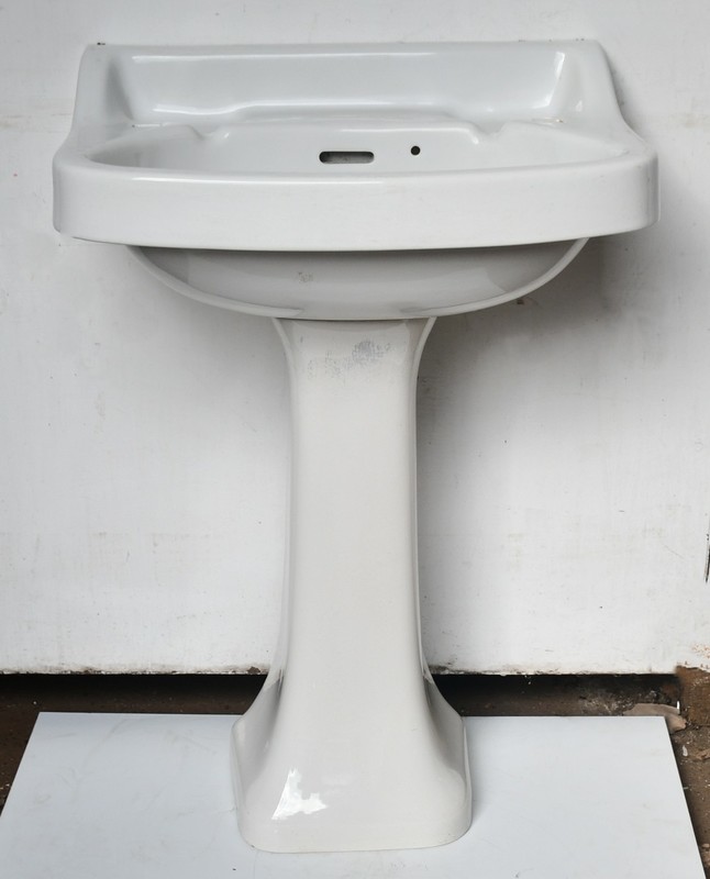 Basin on Pedestal
